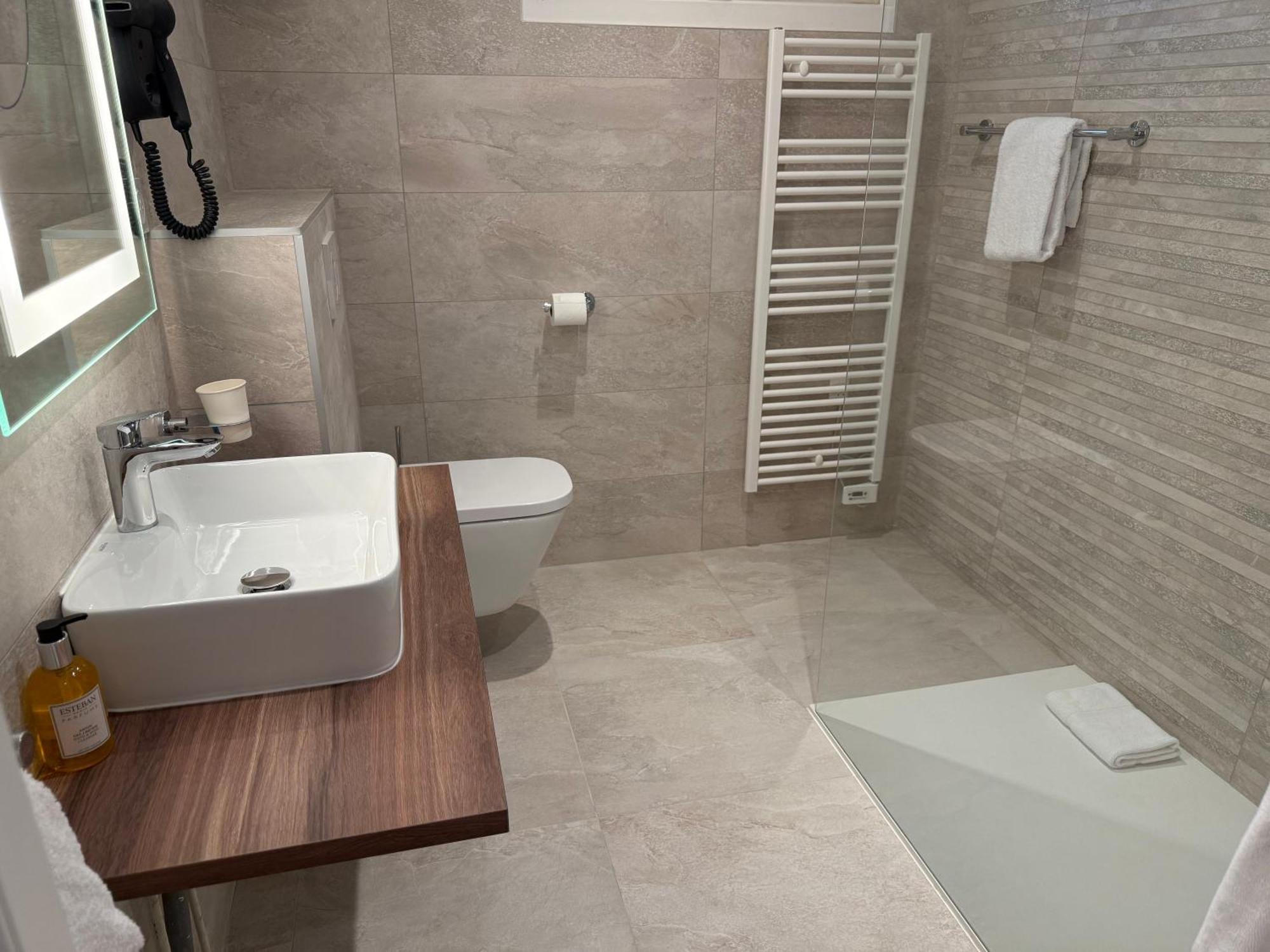 Logis Hotel Le Petit Casset La Boisse Εξωτερικό φωτογραφία