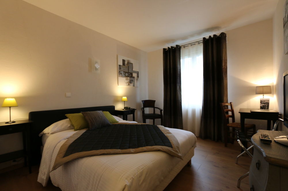 Logis Hotel Le Petit Casset La Boisse Εξωτερικό φωτογραφία