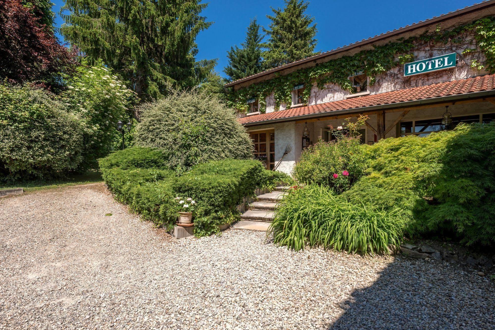 Logis Hotel Le Petit Casset La Boisse Εξωτερικό φωτογραφία